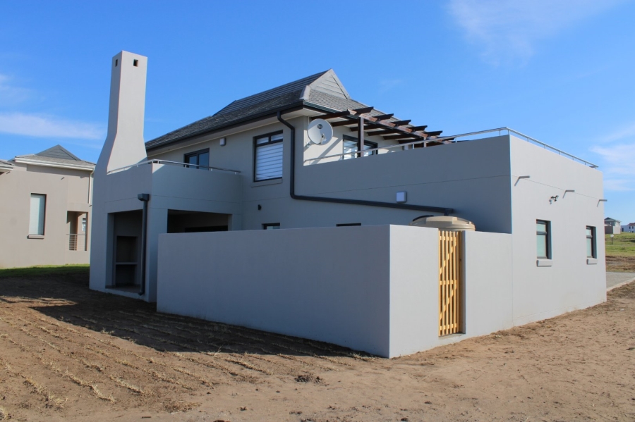 4 Bedroom Property for Sale in Kidds Beach Eastern Cape